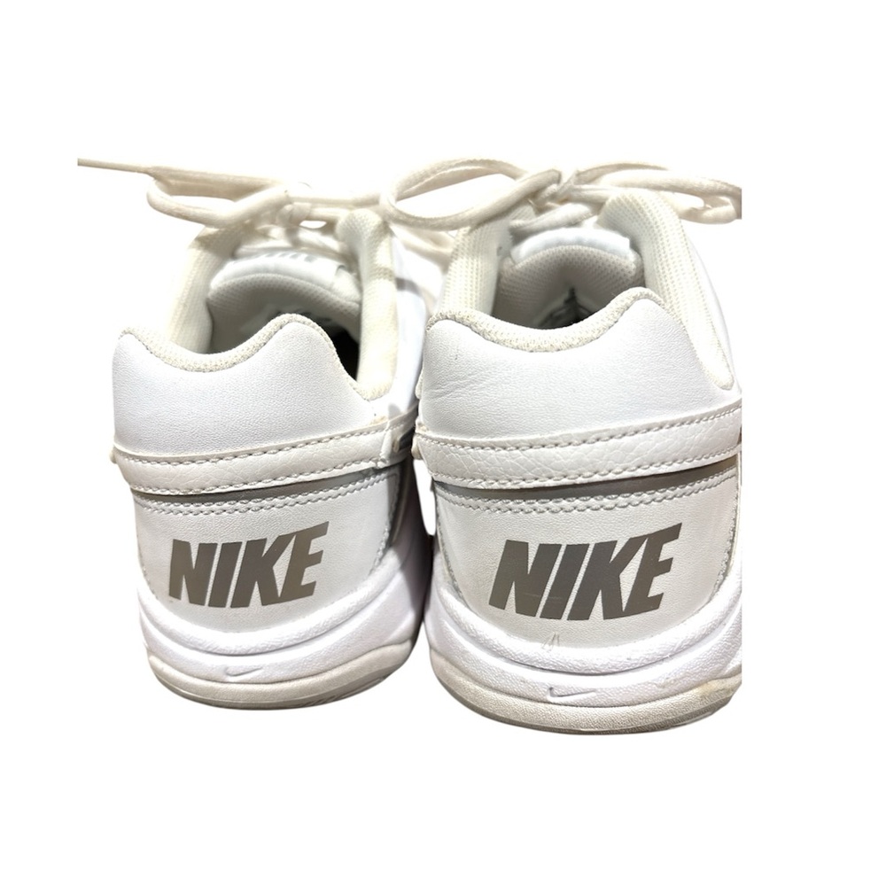 Nike Tennis White City Court VII Sneaker Shoes 488136-101 Women 8
